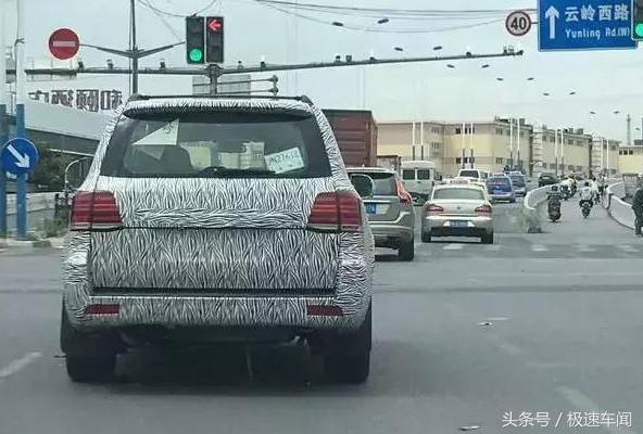 老款陆巡v8对比新款v6,全新陆巡2020款5.7v8