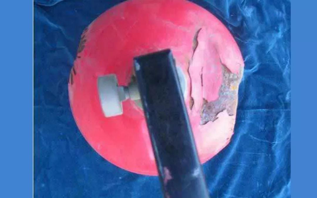 灭火器没用了直接扔掉吗,灭火器不丢留下什么用