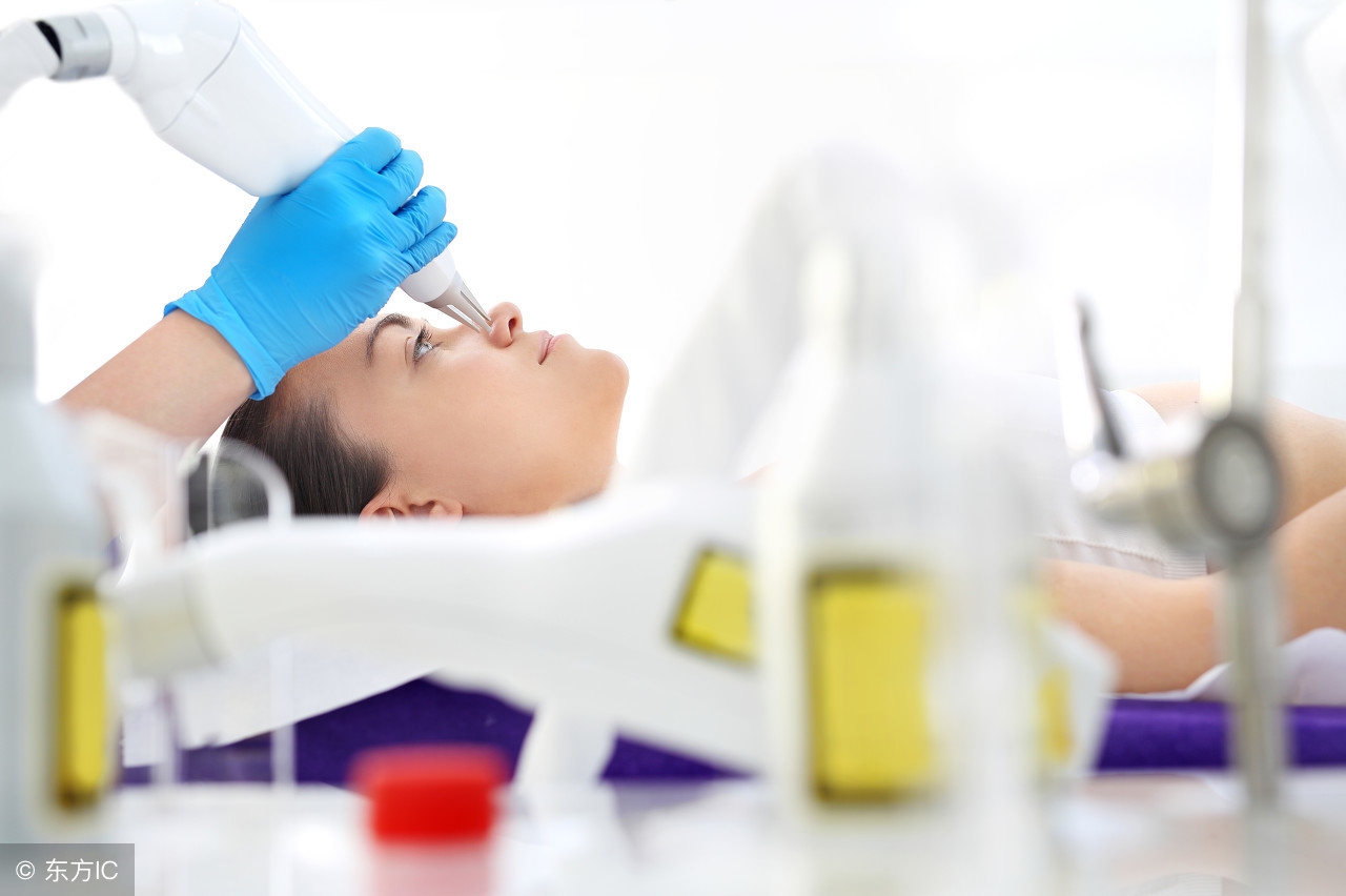 激光脱毛后为什么不能用化妆品,激光脱毛后不补水会怎么样