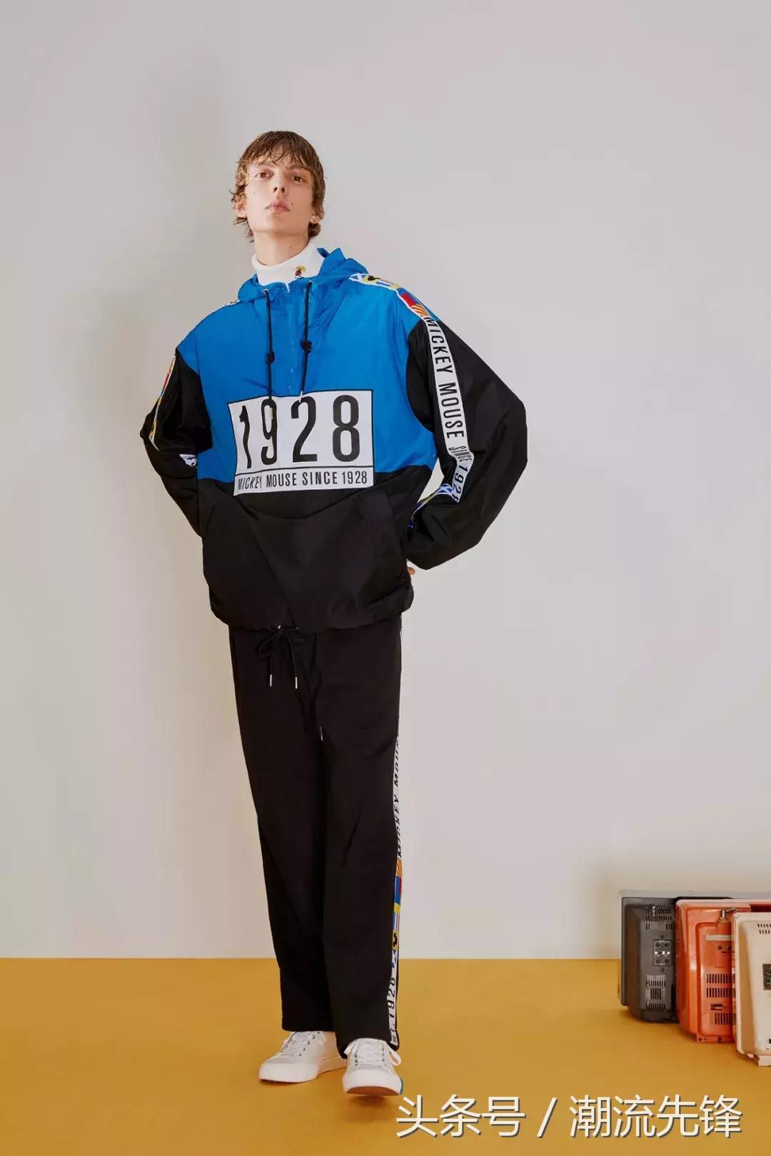 陈冠希给女儿设计鞋,陈冠希为女儿穿潮牌