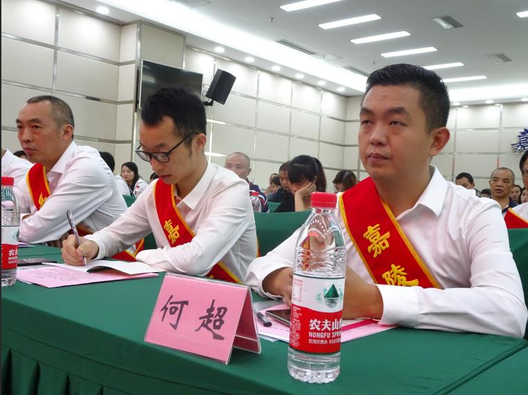 南充嘉陵网红前十名,南充十大著名的人