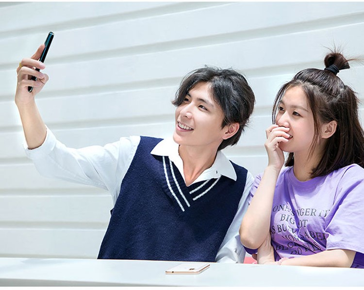 百元刘海屏手机,百元游戏手机刘海屏