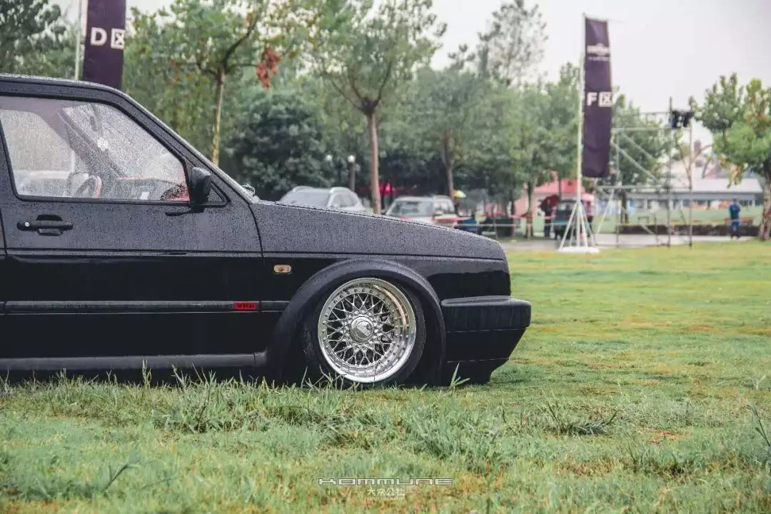 无论贵贱贫富活着就好,无论贫富贵贱完整视频