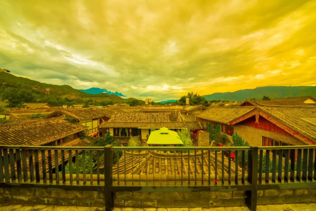 离开故里赴香港30载，玉龙雪山依然屹立为她守候丨丽江·久木居舍