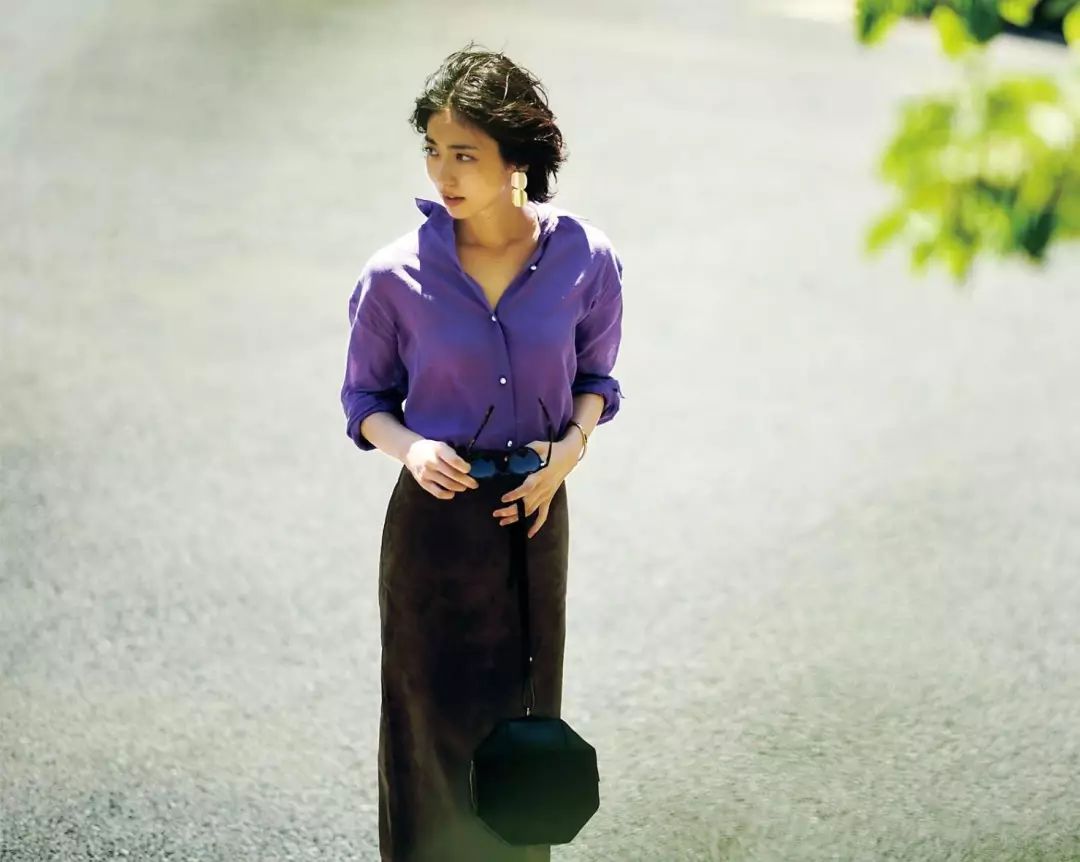 买对设计师青睐的秋冬流行色,等于拿到高阶时髦圈入场券