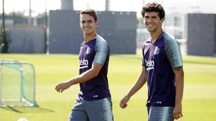 梅西时隔8年世界杯决赛照片,梅西完成球王最后一次蜕变