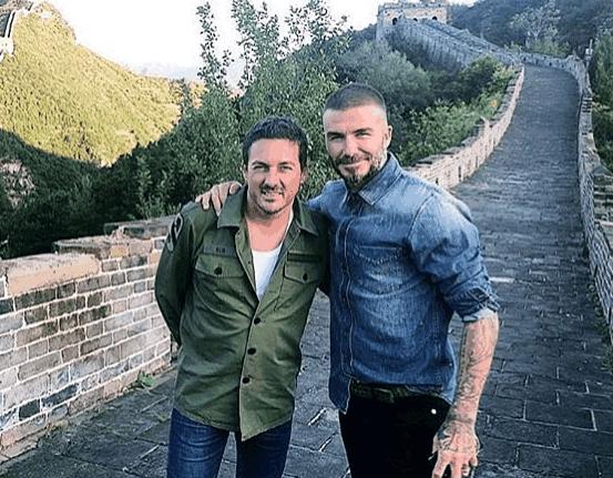 贝克汉姆晒与小七亲密合影,贝克汉姆晒与贝嫂合影