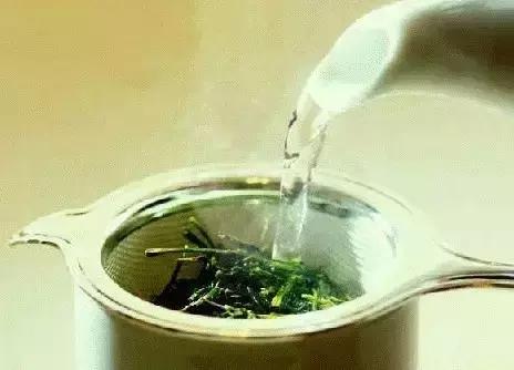 如何判断老生普茶的好坏,如何判断狗牯脑茶的好坏