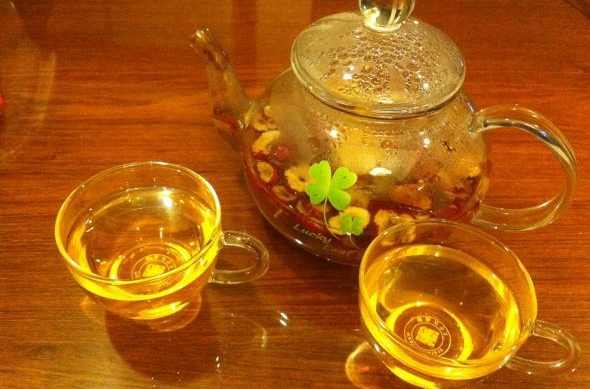 口苦涩口臭是什么原因,睡醒口苦口干口甜口臭怎么回事