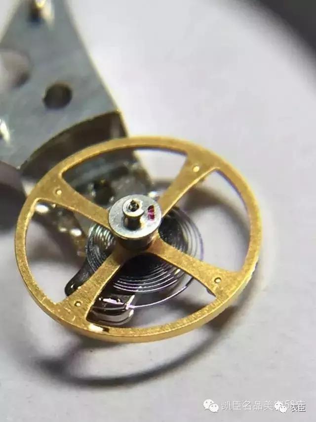 手表进水放大米里有用吗,手表进水了能不能放在大米里面