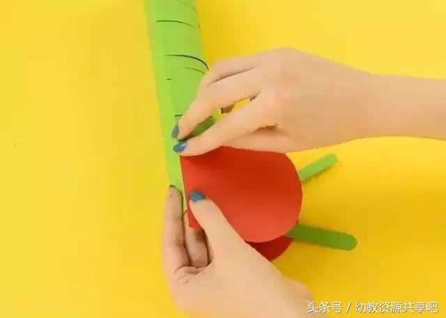 用彩色纸条制作手工卡纸,超简单卡纸手工特别好看