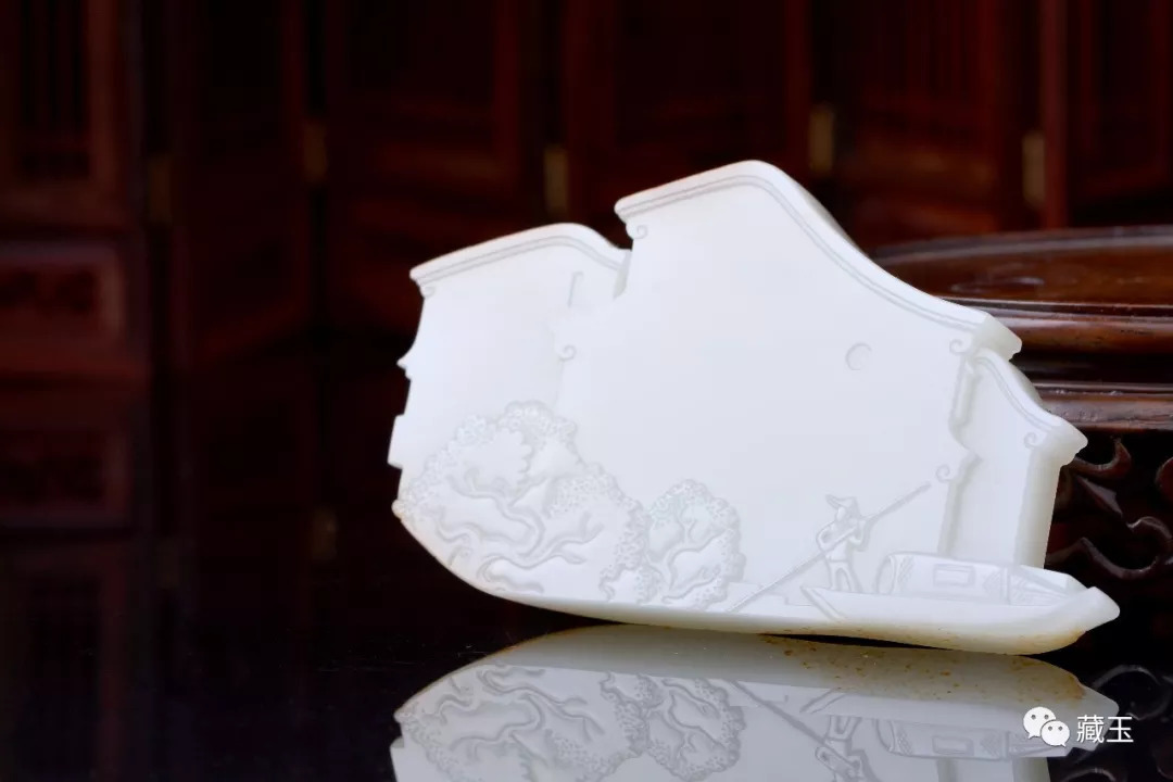 对月赏美玉，中秋话思乡