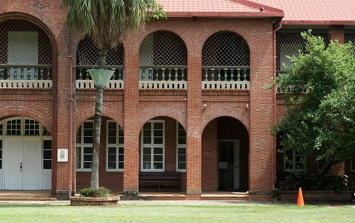 leica徕卡c-lux2多少钱,徕卡clux变焦