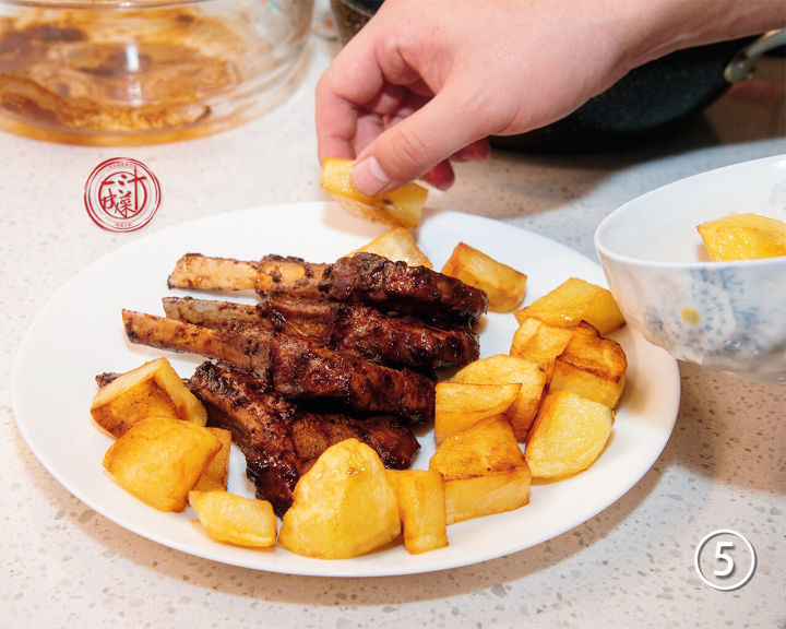 香煎小羊排，教你如何使用“孜然粉”，做出超好吃的*疆新**风味羊排