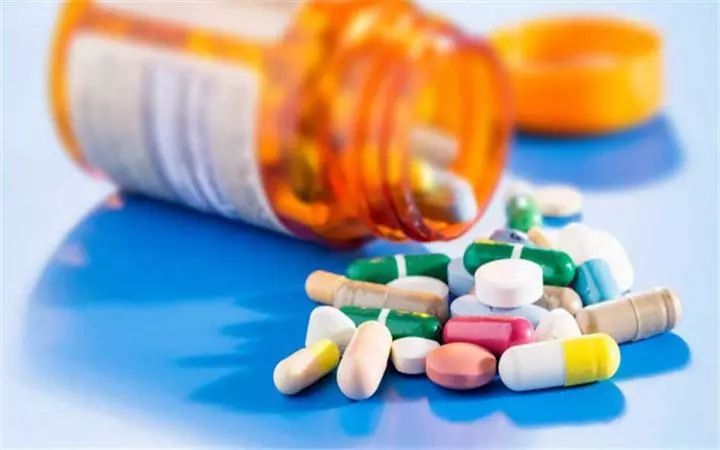 哪些药不能和咖啡同服,咖啡和药一起喝会中毒吗