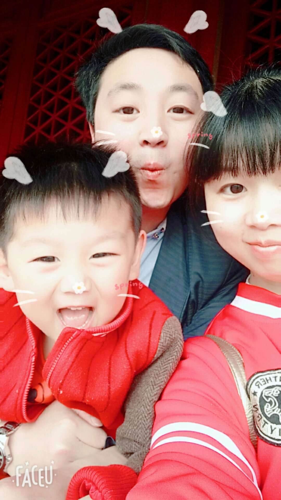 每一张照片都是满满的记忆和幸福,每一张珍贵的照片都是幸福的回忆