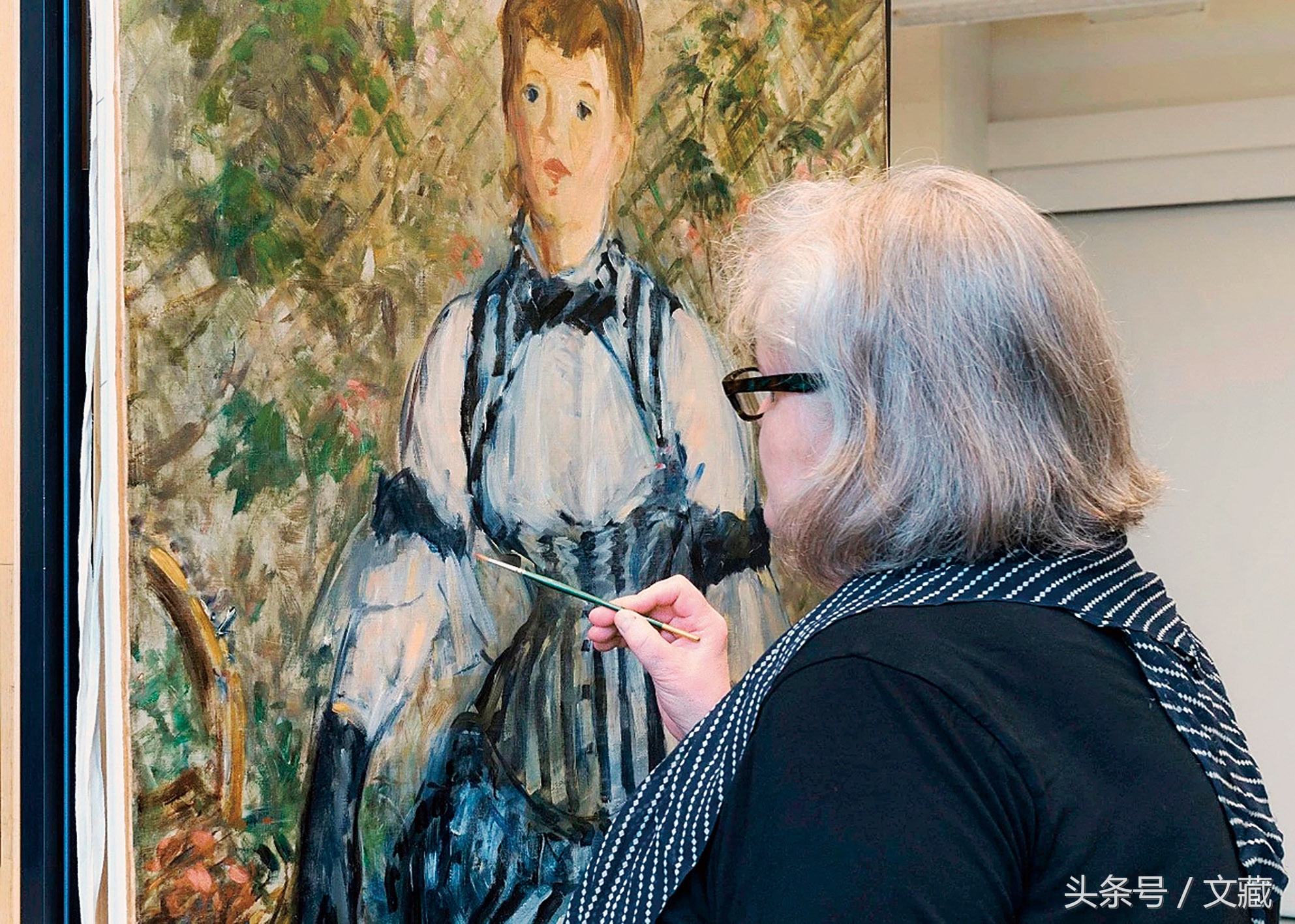 这条裙子到底是什么颜色?复原马奈《穿着条纹裙子的女人》