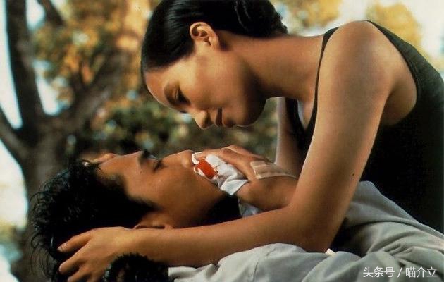 它们恰似，法国姑娘热情奔放浪漫与越南姑娘含蓄温柔的完美结合