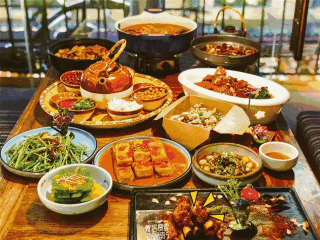 吐血整理成都20家米粉店,南宁夜宵聚餐推荐餐厅10人以上