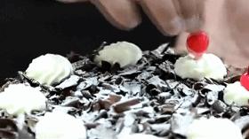 在家就能做出美味的黑森林蛋糕,自制正宗黑森林蛋糕