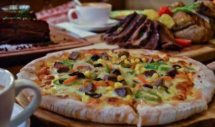 最豪华的音乐餐吧,一家氛围满满的音乐餐吧