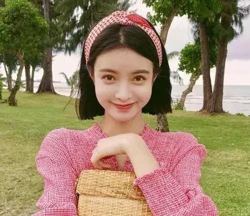 适合圆脸的短发发型学生党,适合圆脸微胖女生发型学生党短发