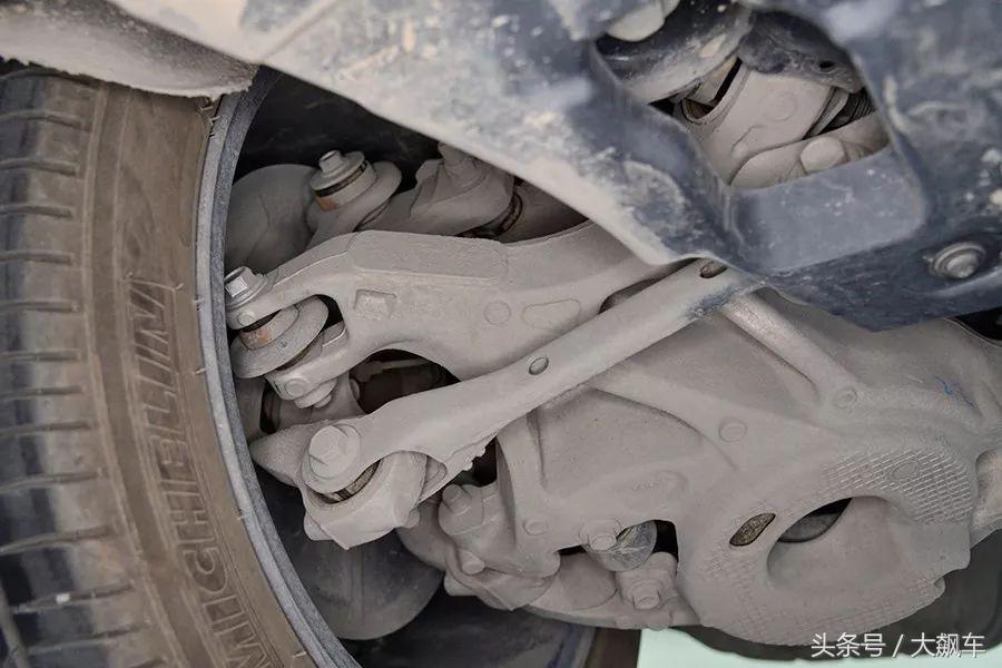 蒙迪欧高功率2.0t跟bba2.0t有可比性,蒙迪欧底盘吊打bba