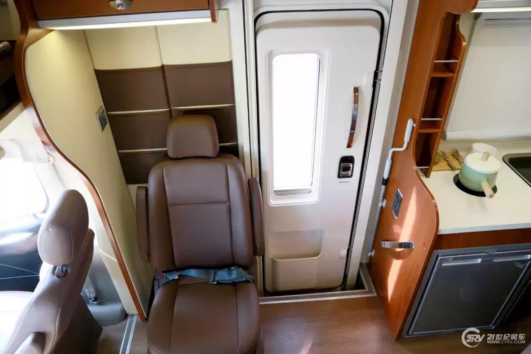 大通v80底盘升高改装,大通v80c型房车优缺点