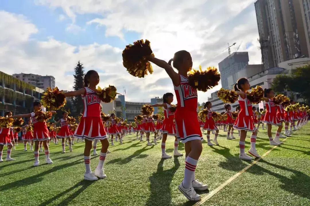 二百学子追梦七彩云南;金康园两校区再起征程