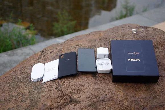 vivonex旗舰版竖屏变横屏,vivonex3s突破熄屏开不了机