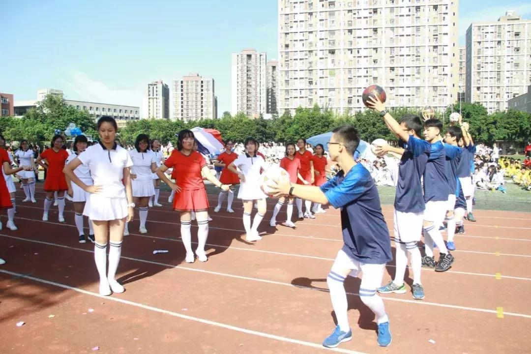 巧绘世界缩影，畅舞运动激情，科中第十届体育文化节盛大开幕