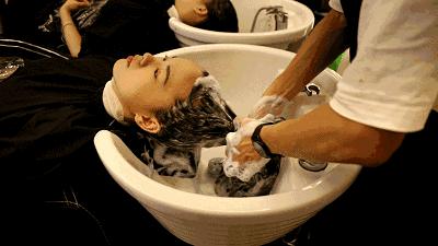 来高德置地这家网红店染发，头发居然变成这样……！