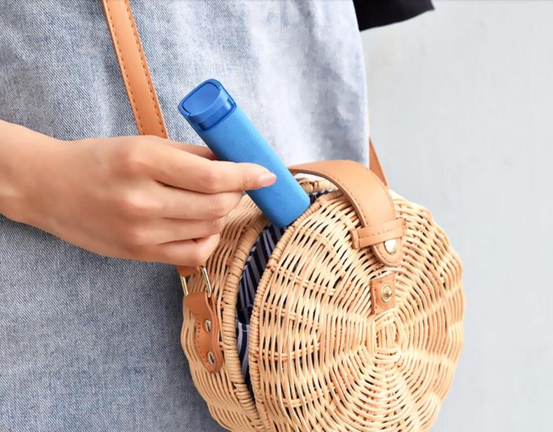 手机屏幕总是沾指纹和汗,手机屏幕擦了又沾指纹怎么办