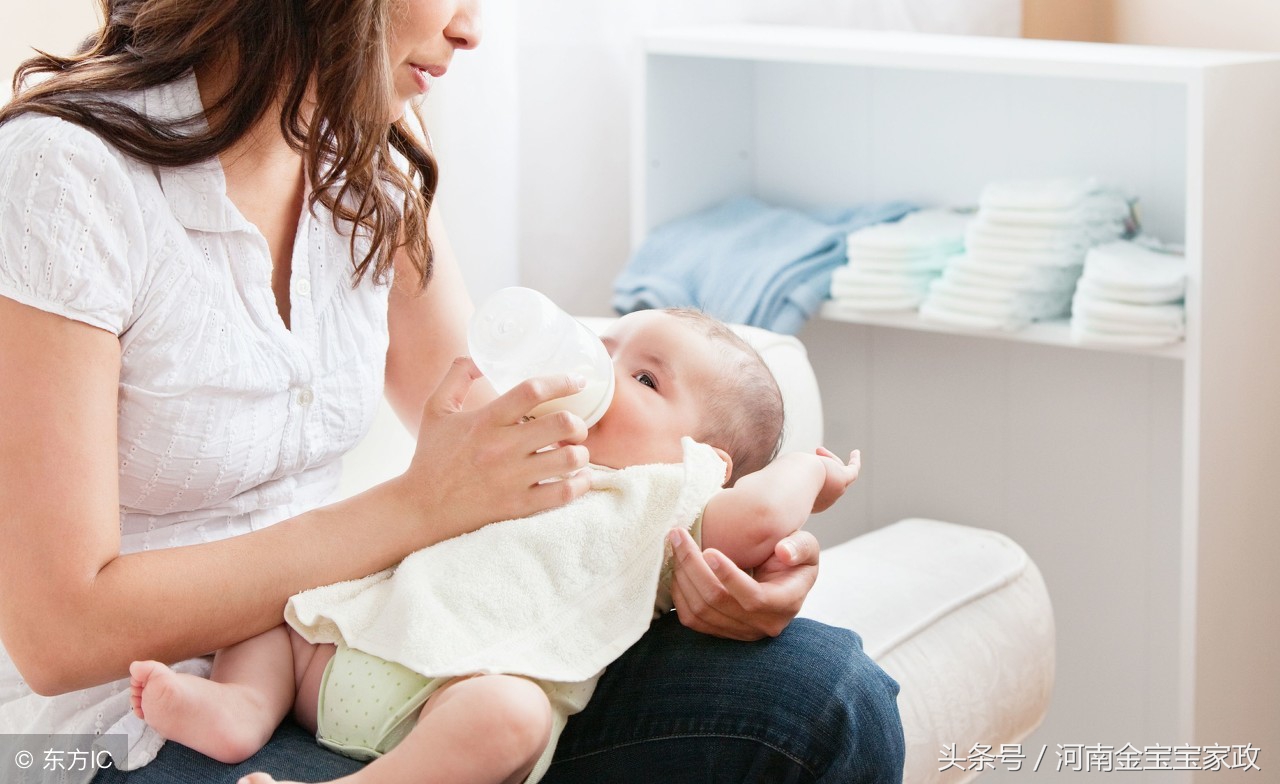 千万别给宝宝勤洗澡,千万不要帮宝宝洗澡后果很严重