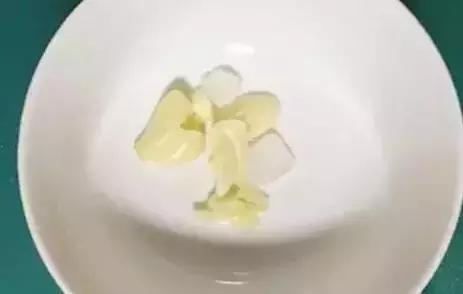 喝了一碗蒸大蒜水,喝了蒸蒜水恶心