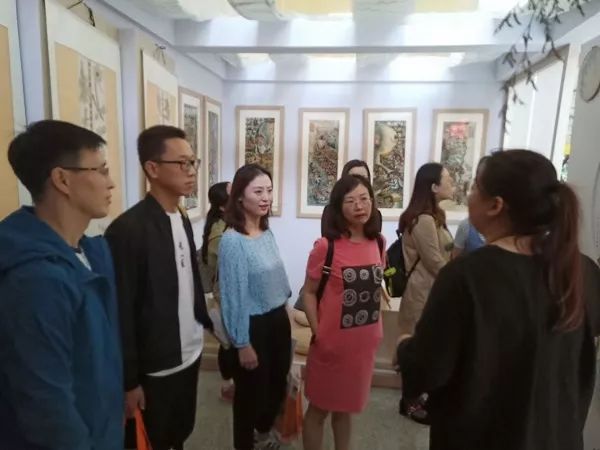 特色交流促提升，携手发展共成长——记成都高新新科学校学习访问之旅