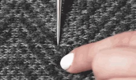 毛衣领口变形怎么处理,哪些毛衣衣领不会变形