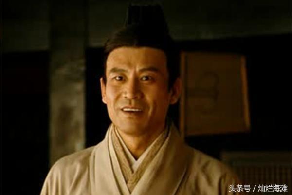 赤壁之战蒋干在周瑜营帐偷了什么,曹操在赤壁之战用蒋干的原因