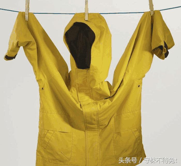 雨衣雨伞坏了怎么修补,雨伞坏了不要急一招教你避免尴尬