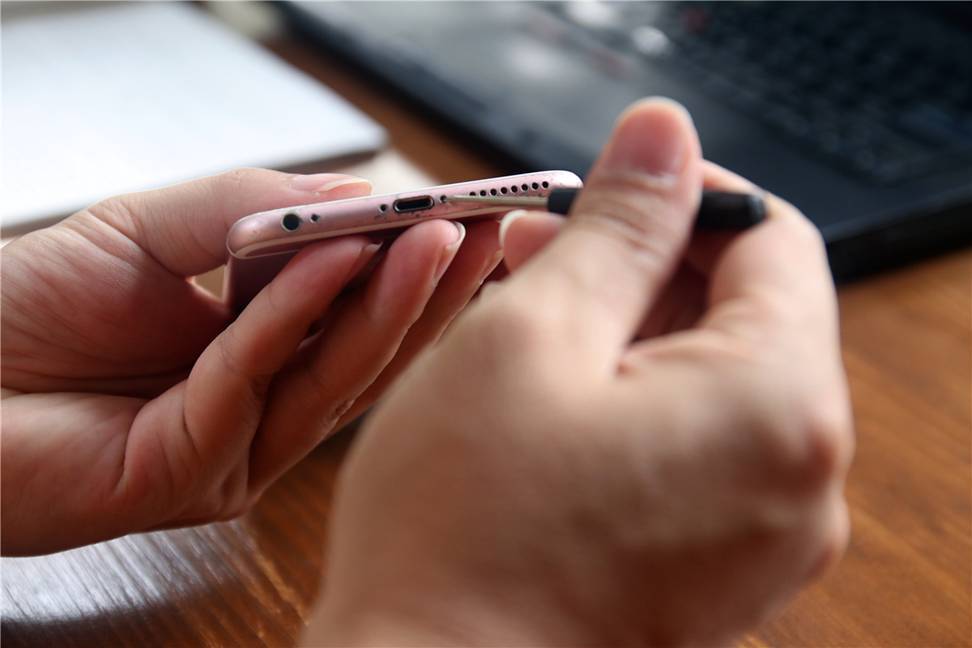 鑻规灉6splus鐖嗗睆,鑻规灉6sp纰庡睆娴嬭瘯