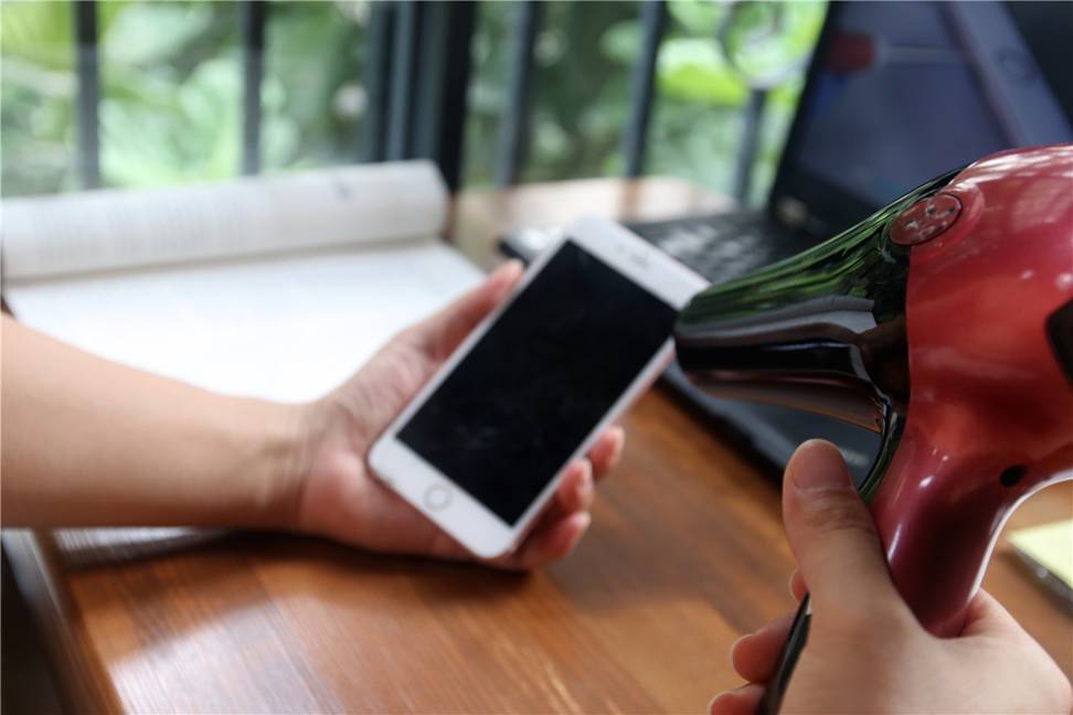 复活iphone6plus,苹果6splus屏碎了