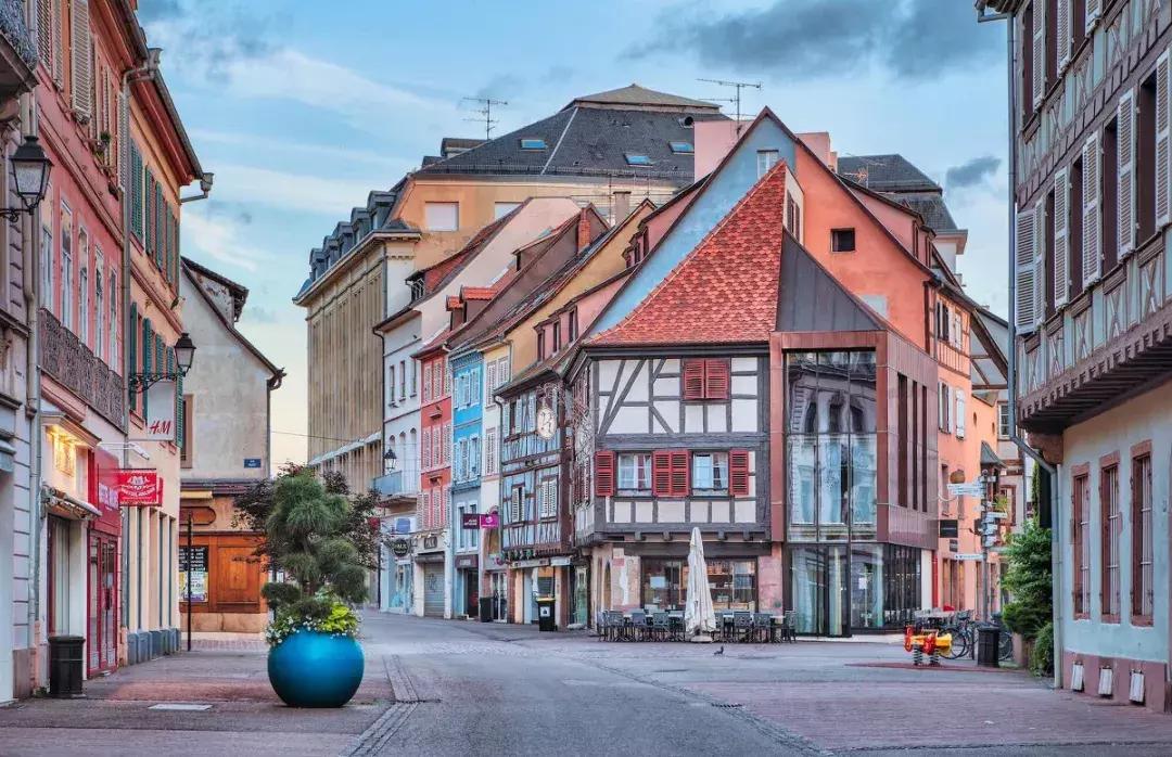 一生必去的100个最美小镇,世界上最美的100个风景小镇