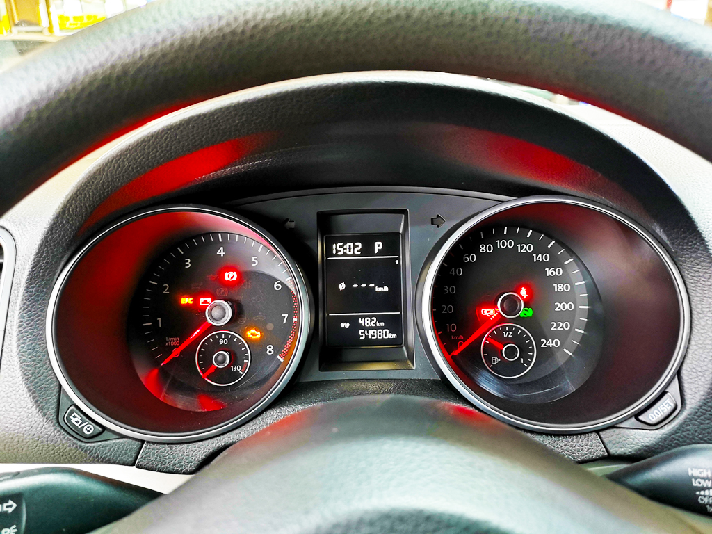 个人二手车转让高尔夫1.6,沈阳15年高尔夫1.6二手车