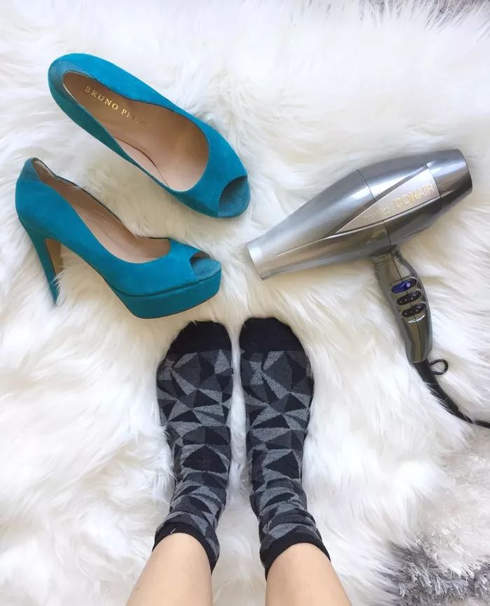 鞋子太小教你一个小妙招,鞋子太大怎么变小不用任何物品