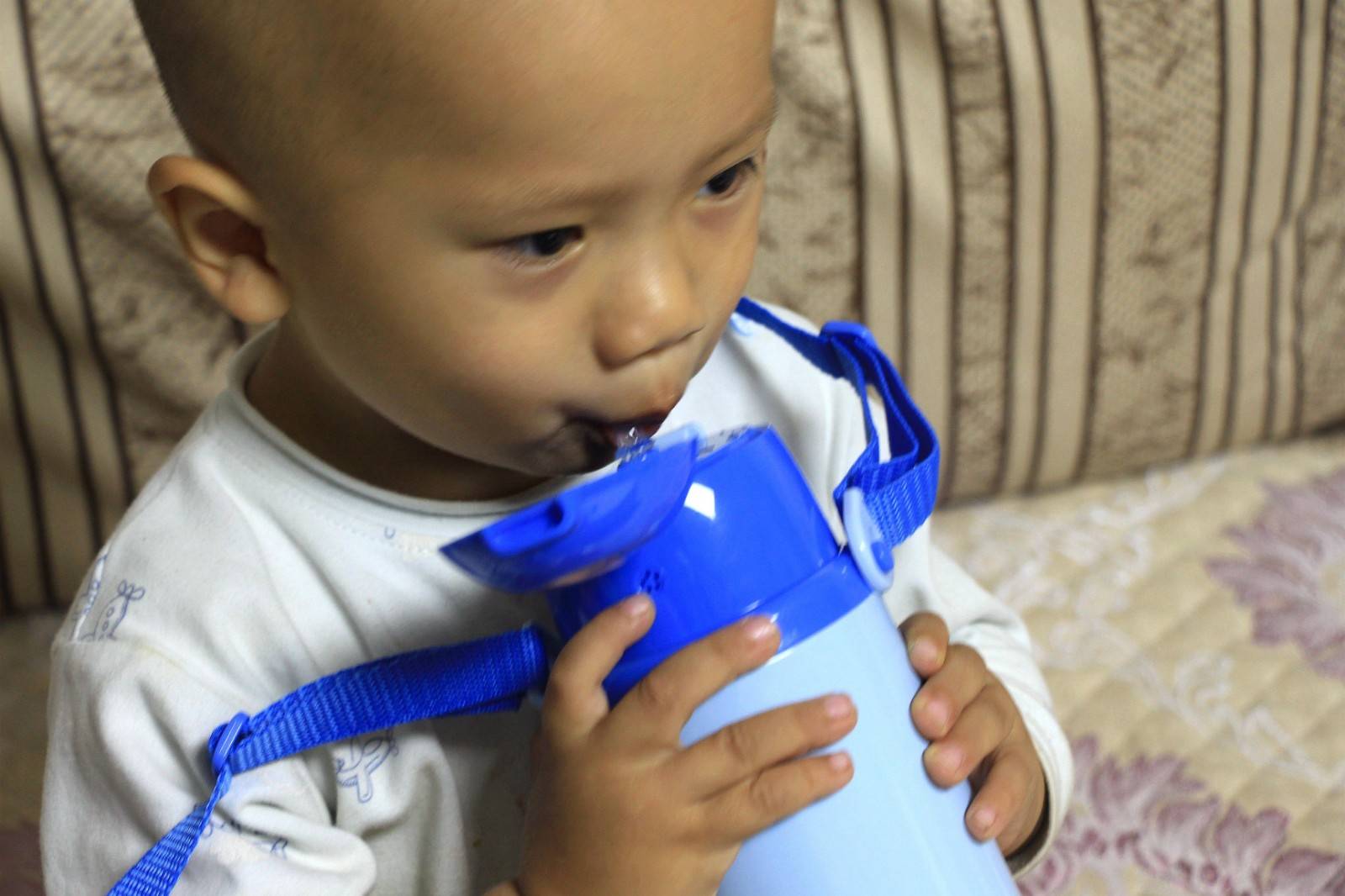 儿童保温杯72小时保温测评,智能水壶促进孩子喝水