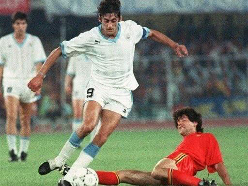 世界足坛历史第一后腰,世界足坛历史十大边锋