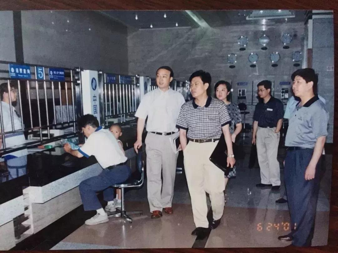 中国电信营业厅是干什么的,中国电信营业厅可以干吗