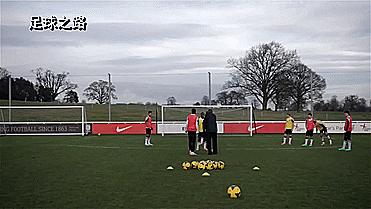 防守阵型足球,防守阵型整体移动训练方法