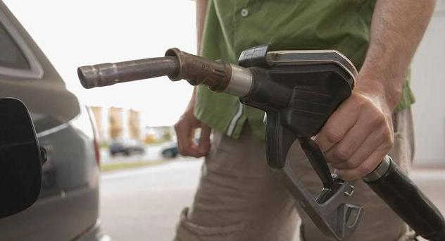 汽车混加了92号和95号汽油怎么办,经常92和95混着加对车子有影响吗