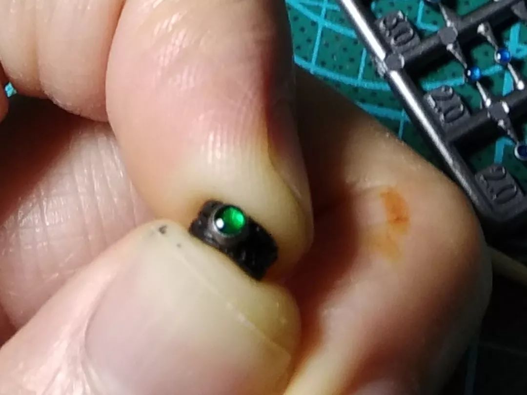 高达透明件怎么喷涂,高达透明件怎么喷消光